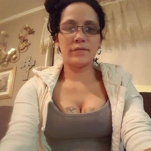 Meet your Posher, Valerie ann